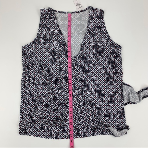 LOFT Outlet NWT Sleeveless Wrap Front Patterned Top, Small - Picture 15 of 16